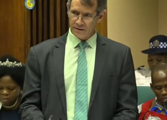 Neal, Rijkenberg, Minister, Finance