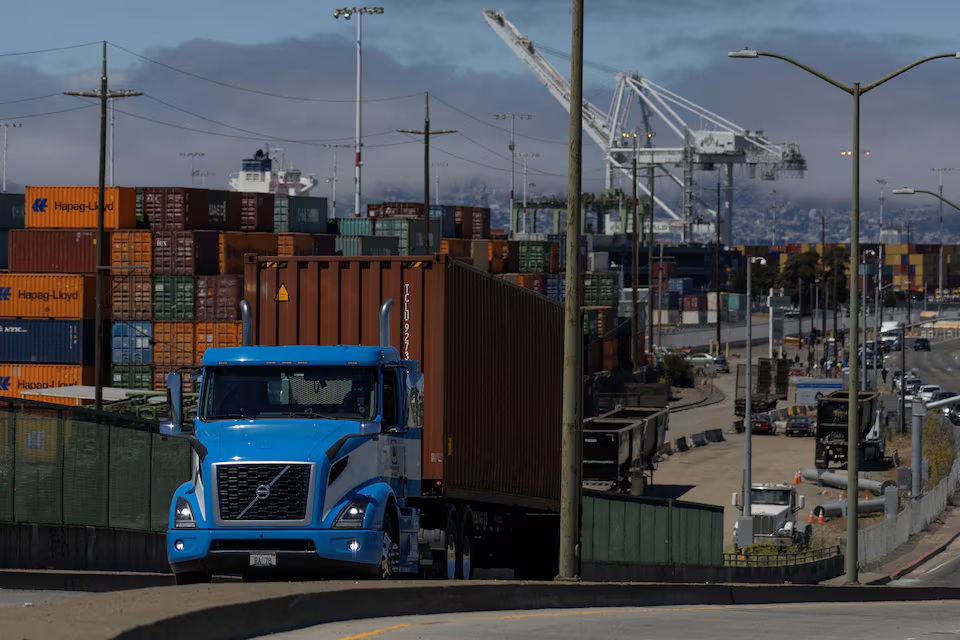 Trump trade war is wrecking hope for 2025 US trucking rebound