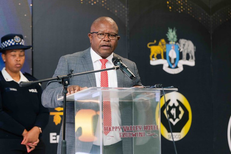 Minister of Commerce embodies ‘Speedy Gozillas’ nickname